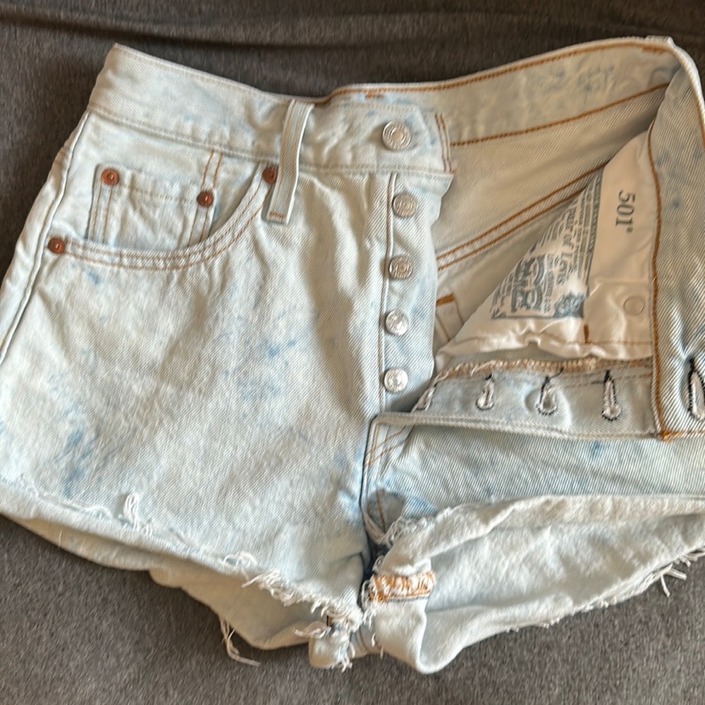 Levi’s 501 High Rise Woman’s Jean Shorts